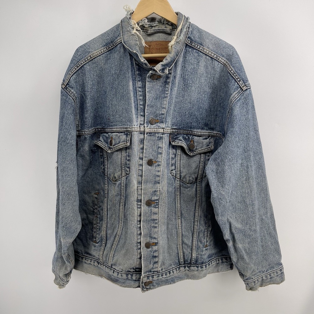 Vintage Levi's Denim Trucker Jacket XL Made in Uruguay Distressed